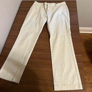 Men’s Vineyard Vines Khakis